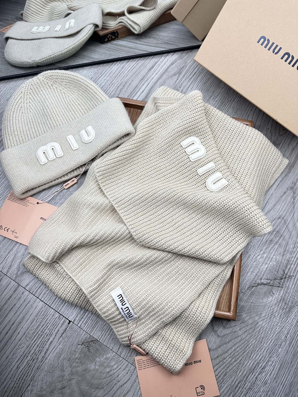 ブランドマフラー角部分ディテール